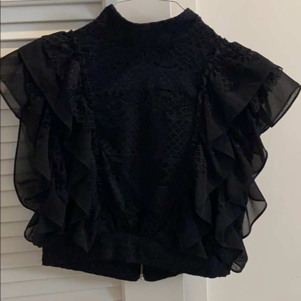 Cropped lace and ruffled top